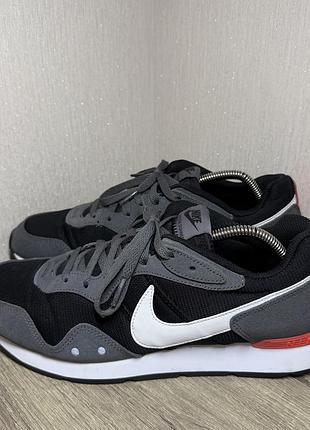 Кроссовки nike venture runner