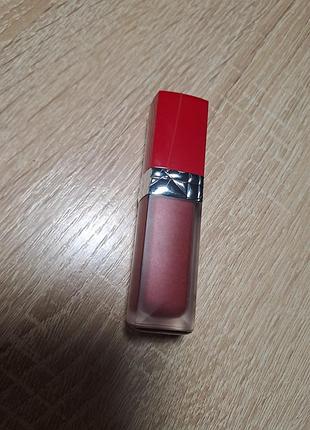 Блиск для губ
dior 
матовый
яркий
пигментированный