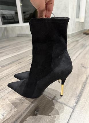 Ботильйони жіночі zara чорні, розмір 40