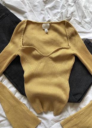 Жіноча кофта h&m гірчичного кольору з рукавами кльош