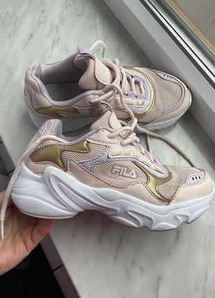 Кросівки fila collene cb у ніжній пастельній гам 33 р
