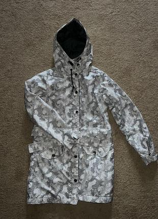 Утеплений плащ helly hansen