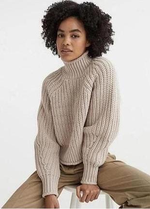 Жіночий светр h&m об'ємний м'який бежевий.