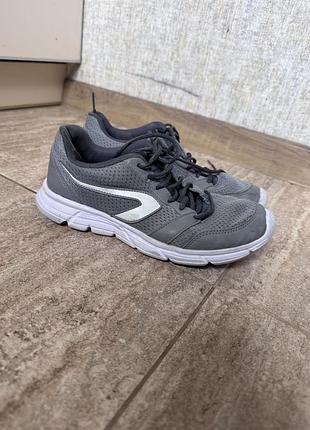Кросівки decathlon сірі, 38 розмір
