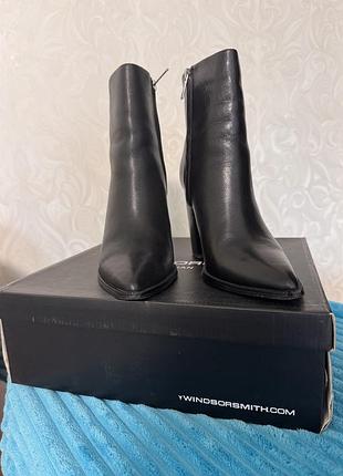 Черевики жіночі windsorsmith чорні 38