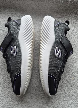 Кроссовки 33-33.5р. skechers 3