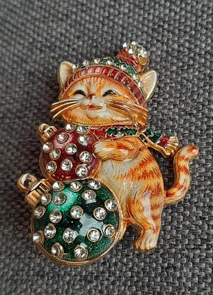 Брошь рождественский кот