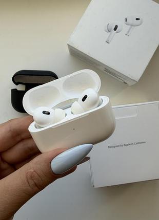 Навушники та гарнітури apple airpods pro 2 з зарядкою lightning