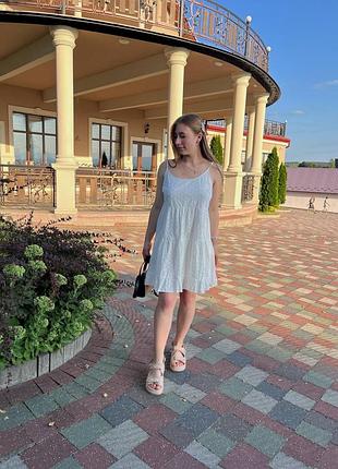 Сукня жіноча літня біла на бретельках