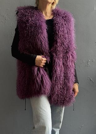 Жилет з хутра лами lola casademunt. розмір m-xl oversize. на s теж гарно.