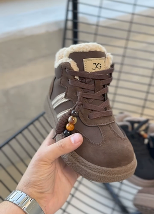 Стильні демісезонні черевики 5