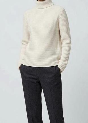 Свитер из шерсти uniqlo