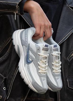 Кросівки жіночі nike initiator white blue