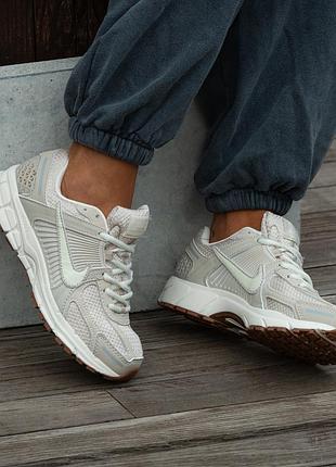 Кросівки жіночі nike zoom vomero 5 climacool beige
