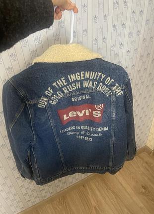 Куртка жіноча джинсова утеплена levi's темно-синя s