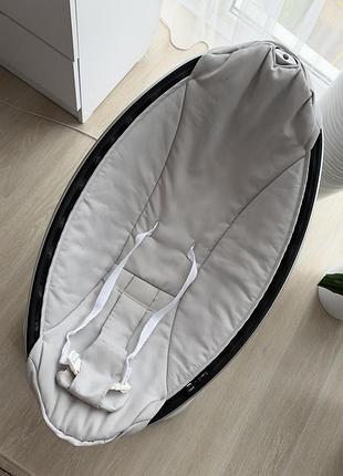 Захитуючий центр 4moms mamaroo 2