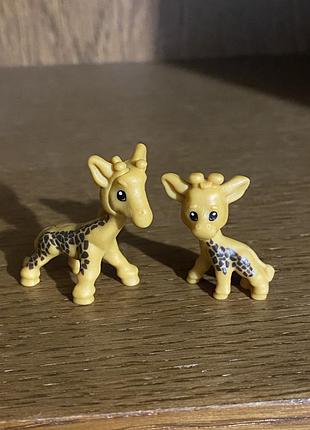 Іграшка жирафа kinder surprise natoons саванна