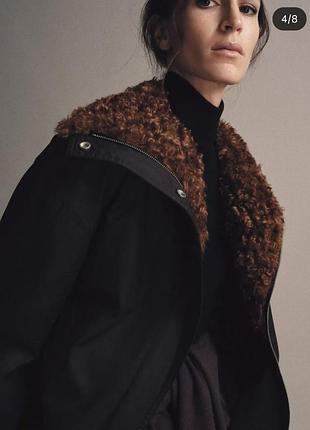 Куртка с меховым воротником zara
