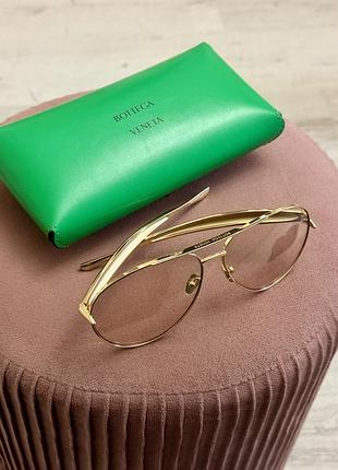 Сонцезахисні окуляри bottega veneta авіатори. оригінал