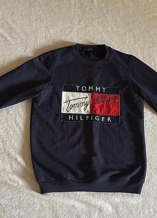 Світшот чоловічий tommy hilfiger темно-синій з логотипом
заміри:
довжина кофти 68,ширина 46, довжина рукова65