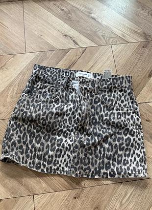 Міні-спідниця жіноча bershka леопардова