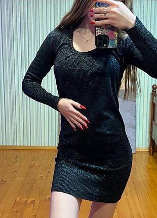 Сукня з блискітками