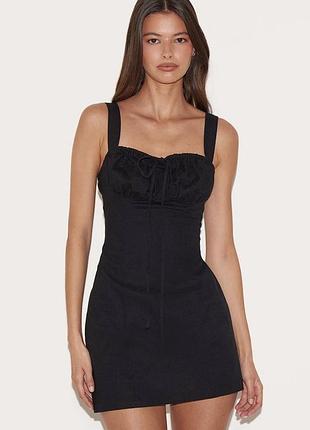 Коротка міні сукня жіноча bershka чорна сатинова шовкова розмір s