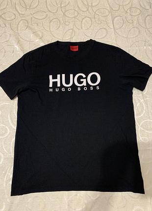 Чоловіча базова футболка від преміального німецького бренду hugo boss із лінійки hugo.