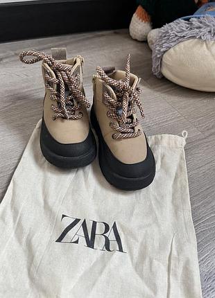 Черевики для хлопчика zara бежеві, розмір 23, довжина устілки 14,5 см