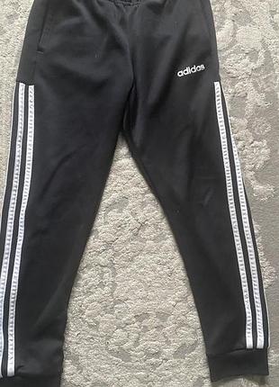Спортивні штани для хлопчика adidas сірі на зріст 140 см