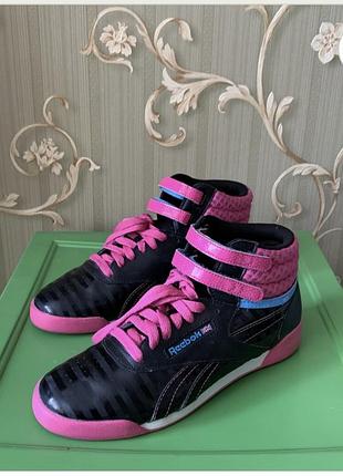 Reebok оригінальні високі кросівки чудовий стан!!!