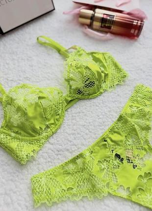 Комплект білизни бюст трусики жіночий victoria’s secret вікторія сікрет оригінал