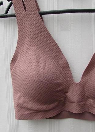 Безшовний бюстгальтер топ sloggi zero feel flow bralette 6