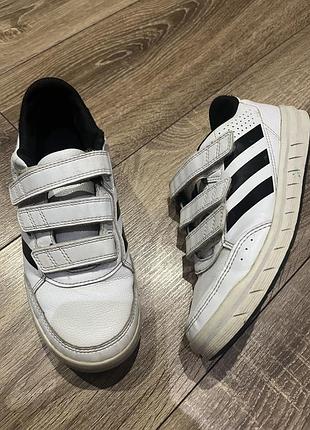 Кросівки  adidas