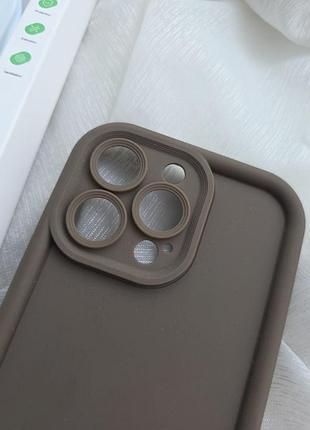 Коричневий силіконовий чохол apple iphone 13 pro 2