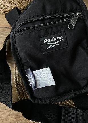 Чорна сумка через плече (месенджер) бренду reebok 7
