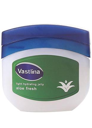 Бальзам (вазелин) для губ (увлажняющая) light hydrating jelly aloe fresh, 100ml с алоэ вера