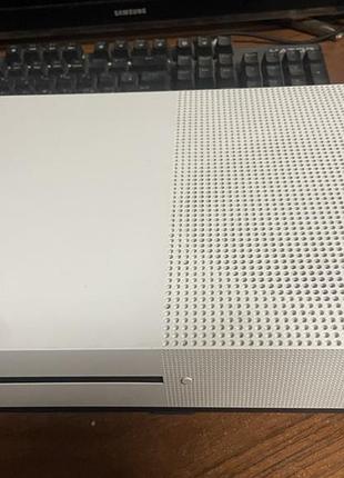 Ігрова приставка xbox one s 1tb
