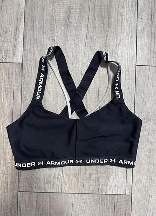 Жіночий спортивний топ under armour чорний