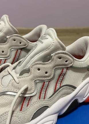 Кросівки жіночі adidas ozweego білі