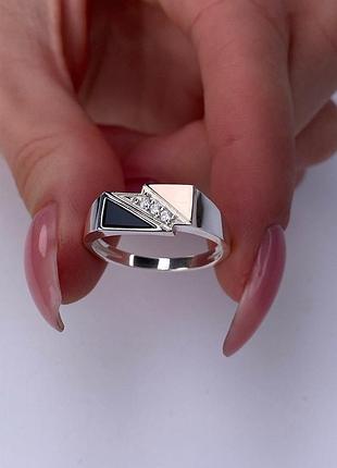 Серебряное кольцо 925 пробы с ониксом, черный цвет вставки