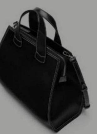 Чорна базова сумка тоут з контрастною прострочкою zara 
💫💫💫💫💫💫💫💫💫💫💫