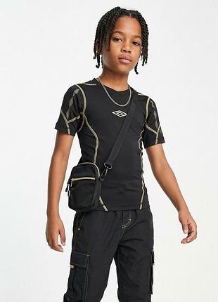 Детская спортивная компрессионная футболка / рашгард umbro climate control / рост 146 см (10–11 лет)