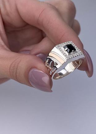 Серебряное кольцо 925 пробы с цирконием, черный цвет вставки 18.5, 18,5