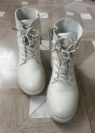 Ботинки женские демисезонные