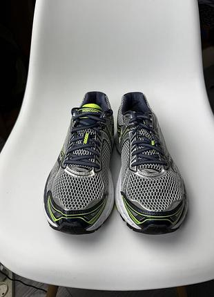 Кросівки saucony triumph 9 3