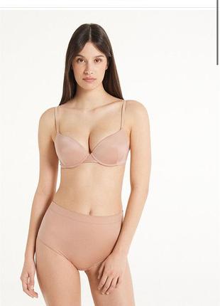 Базовий бежевий бюст з push-up tezenis