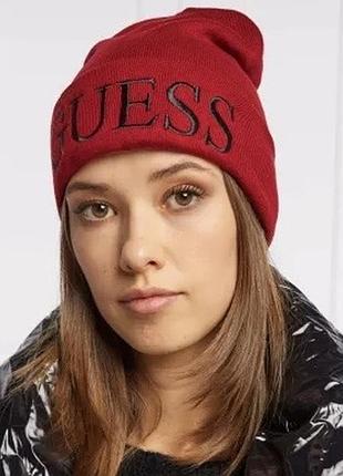 Шапка guess