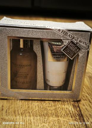 Baylis & harding з лімітованої серії jojoba, silk & almond oil в наборі гель для душу і лосьйон для тіла