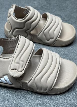 Дитячі босоніжки сандалі adidas kz9276